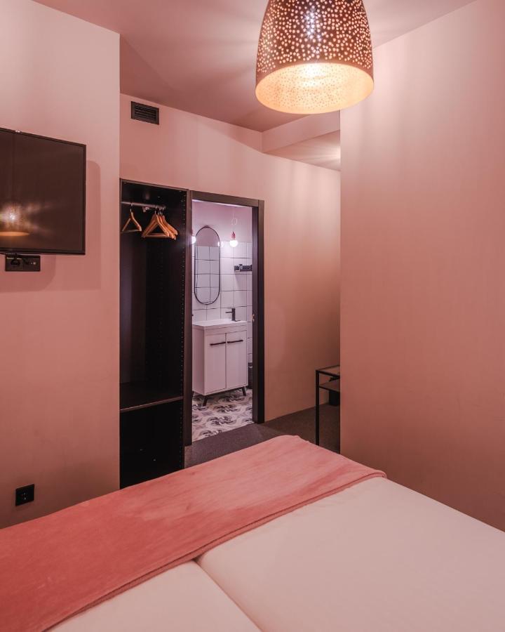Hografic Hotel バレンシア エクステリア 写真