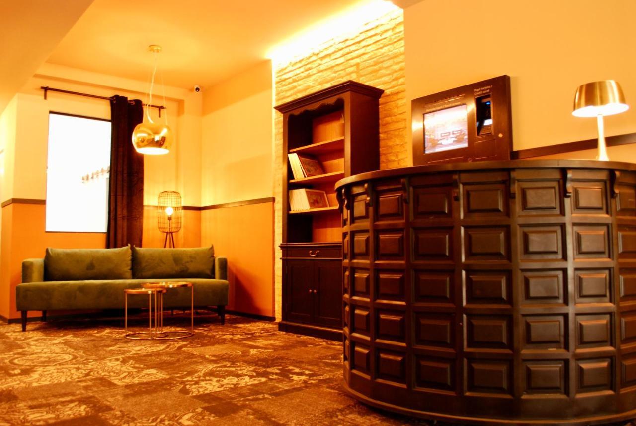 Hografic Hotel バレンシア エクステリア 写真
