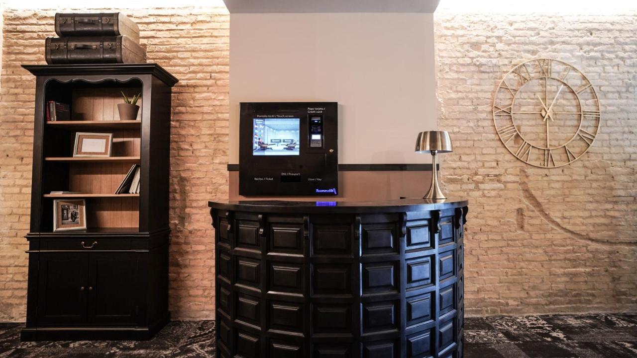 Hografic Hotel バレンシア エクステリア 写真